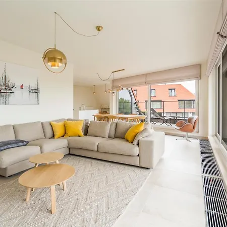 Renewed Comfort Duplex W 2 Terraces Nearby Marina