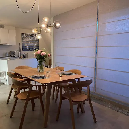 Renewed Comfort Duplex W 2 Terraces Nearby Marina Apartment *